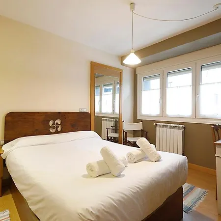 Bright 2 Bedrooms And 2 Bathrooms, Balcony And Views *